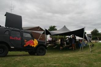 Red Bull Outrow: Beat the Severn bore